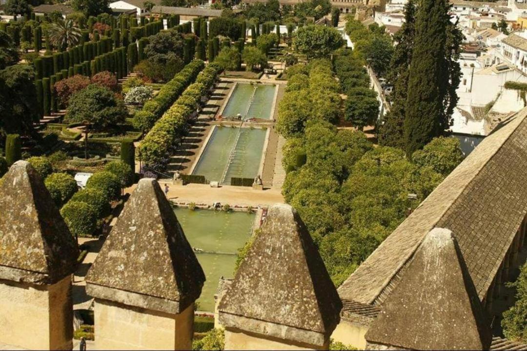 A 20 Metros De La Mezquita Catedral ,Apartamentos Turistico Cespedes 5 科爾多瓦 外观 照片