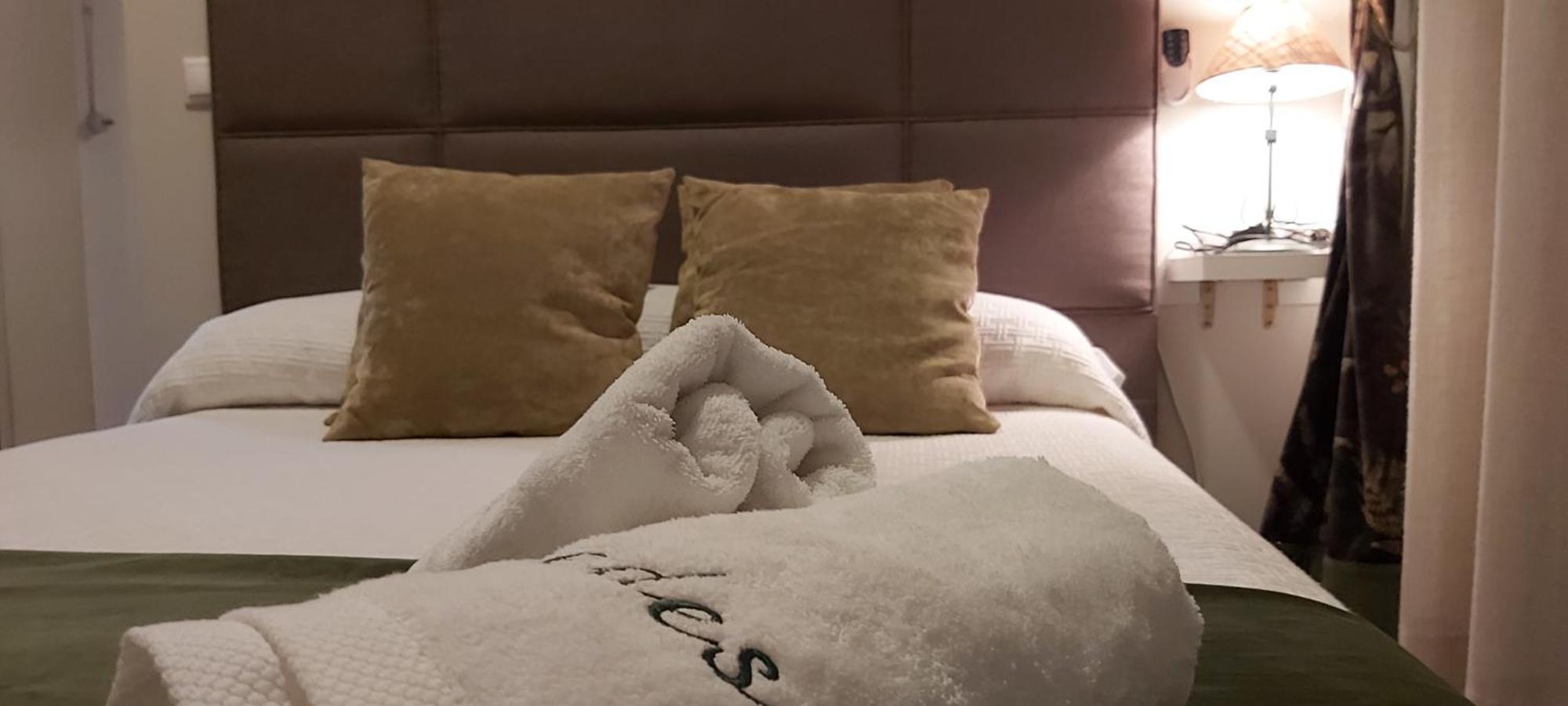 A 20 Metros De La Mezquita Catedral ,Apartamentos Turistico Cespedes 5 科爾多瓦 客房 照片