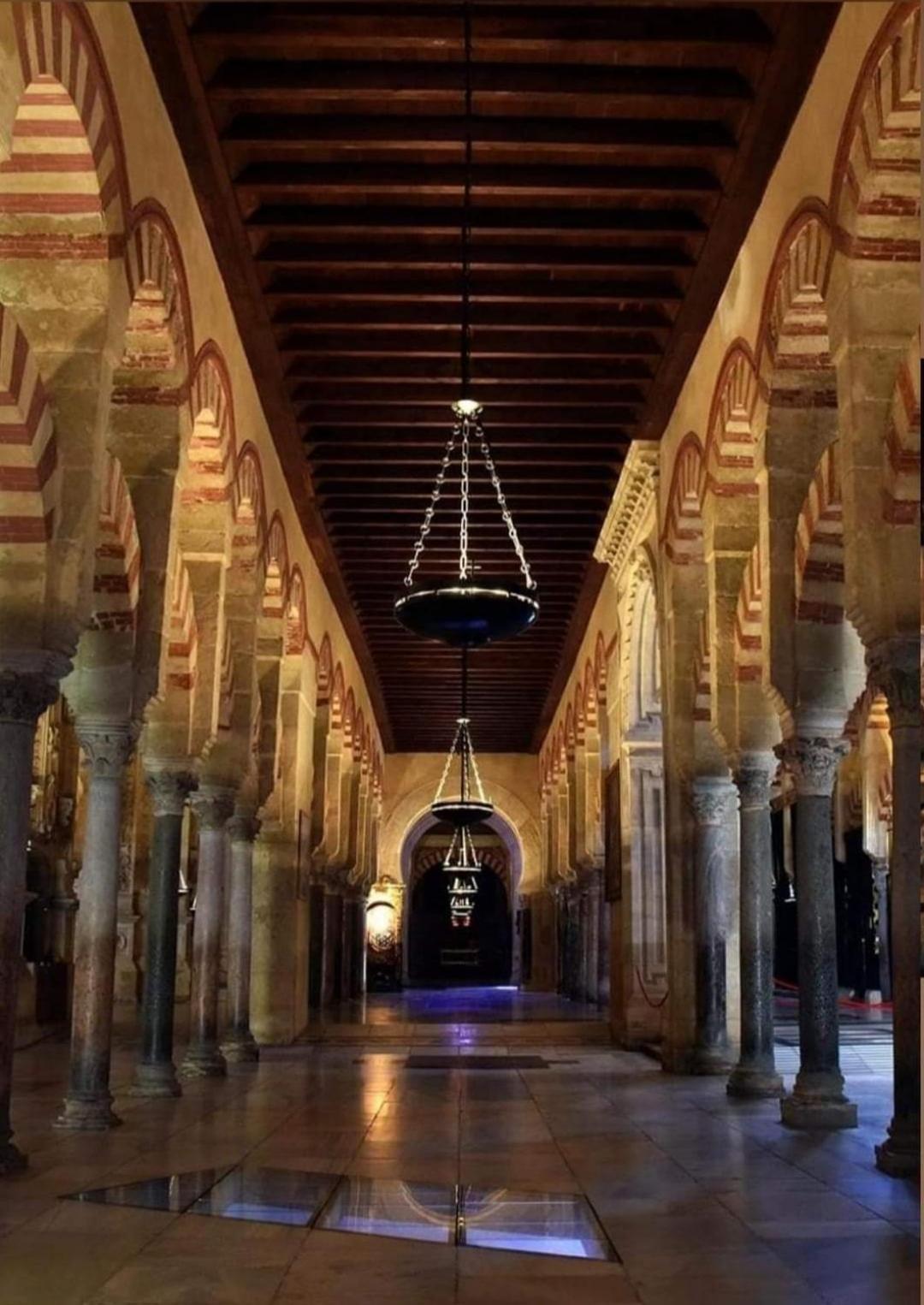 A 20 Metros De La Mezquita Catedral ,Apartamentos Turistico Cespedes 5 科爾多瓦 客房 照片