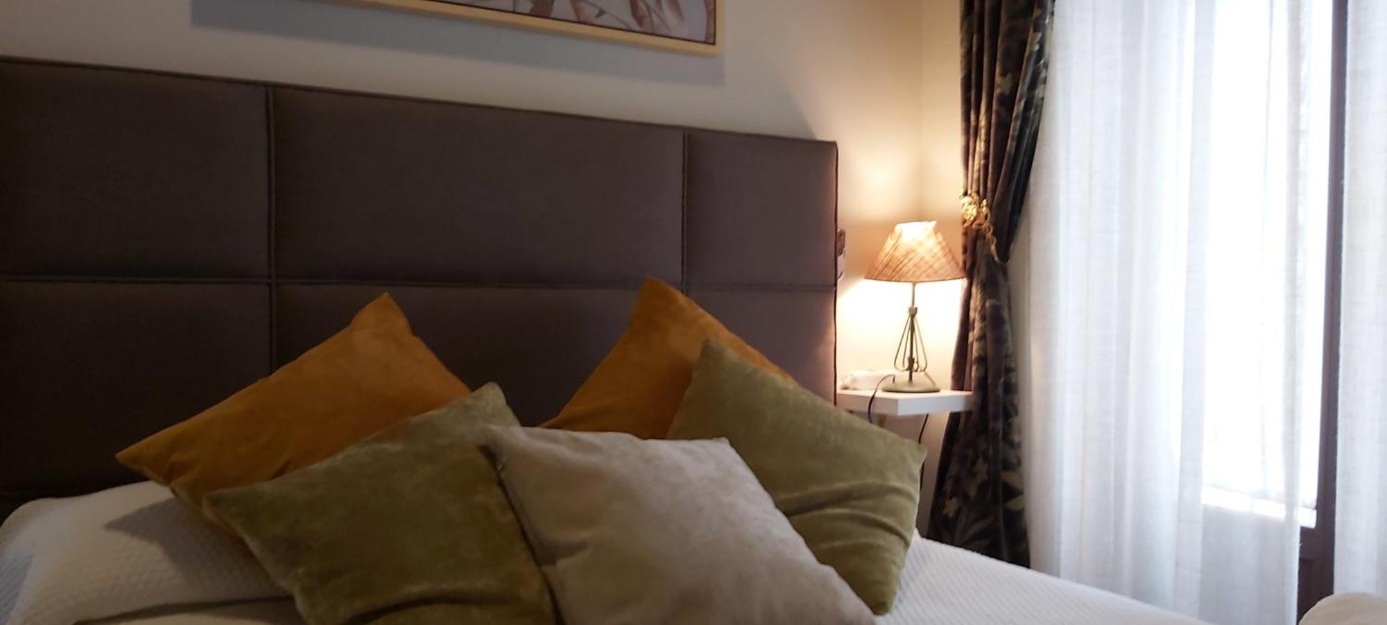 A 20 Metros De La Mezquita Catedral ,Apartamentos Turistico Cespedes 5 科爾多瓦 客房 照片
